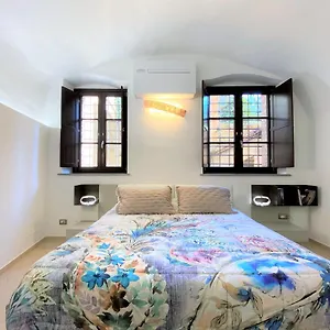 https://violante-house-appartamento.it-tuscanyhotel.com